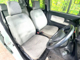 運転席シート廻りは使用感も少なく、良好な状態となっています。丁寧に使われていたことがよくわかりますね。