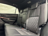 ゆとりある広々とした車内空間は、ドライブを始め買い物やレジャーなど、幅広く活躍します。一人でもみんなとでもお出かけを楽しみましょう!