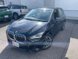 ご納車前には、BMWを熟知したメカニックによる100項目の点検・整備を行います。不具合箇所、交換時期に達している部品に関しましては、全て当社負担で交換してからのご納車となります。
