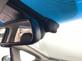 自社整備工場で点検整備をおこなってからお渡ししています。車検が残っている場合は『12ヶ月点検整備』を、車検整備付きの場合は『車検整備』をおこないます。整備費用は車両本体価格に含まれています。