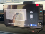 パーキングセンサーもついておりますので駐車などが苦手な方も安心して運転が可能です。