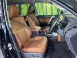 運転席シート廻りは使用感も少なく、良好な状態となっています。丁寧に使われていたことがよくわかりますね。