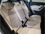 【エアバック】BMWのエアバックやその他の安全装備は、互いに補完しあう事で徹底した安全性を貫きます。万一の事故の際にそれぞれ最適な保護を提供してくれます!