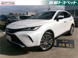 プラチナホワイトパールのハリアー入荷しました。外装のカッコよさはもちろんですが、内装の高級感をぜひ実際にお確かめいただきたいです!シートの肌触り、インテリアの細かなこだわりなどもぜひお楽しみください。