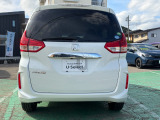 バック時目視しにくいクルマの周囲をカメラで映し出し、安全・安心駐車をサポート♪バックの苦手な方も後ろがハッキリ見えるので安心ですよ♪