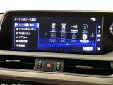G-Link契約でご利用いただけるセンター通信型のナビ機能「コネクティッドナビ」を装備。従来のナビゲーションよりもリアルタイムな情報提供を可能にしました。