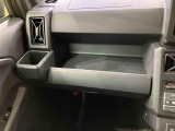 納車前にはプロのメカニックが、各部の点検を行います。ディーラーにしか出来ない品質、そしてサービスできっと満足していただけると思います!