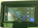 画面にはBluetooth接続や音楽再生などのメニューが並び、使いたい項目を見つけやすい構成です。移動中の音楽やスマートフォン連携を活用したい方にも便利にお使いいただけます。