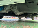 中古車という商品の特性上、下回りのサビやキズはございます。