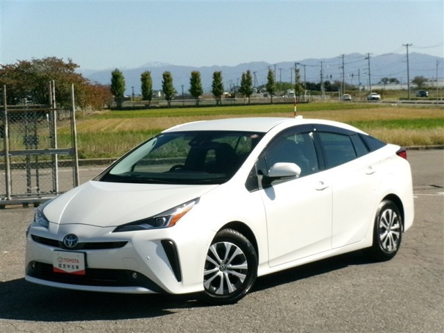 プリウス 1.8 A E-Four 4WD