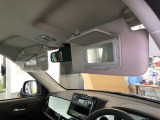 【車内ミラー】日常で使える、嬉しい車内ミラーがついてます!