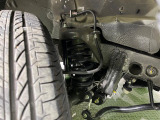 お車を安心してお乗りいただく為には、足回りの定期点検が欠かせません。サービスサポート(有償保証)では無料点検もご提供しており、安心のカーライフをお過ごしいただけるサポート体制が整っています。