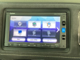 ナビ機能だけでなく、フルセグ、Bluetooth、DVDとCD再生などのオーディオ機能がついています!
