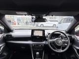 後席から前方まで見通せる室内は、運転席や助手席との距離感もつかみやすい印象です。各席の様子を把握しやすく、ご家族や同乗者との移動にも便利です。