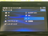 お好みの音楽やラジオを楽しめるオーディオ画面。ドライブ中の時間をより快適に過ごせるように、多彩なソースに対応しています。