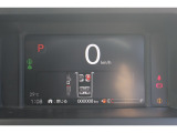 デジタルメーターが運転手の視界に入りやすく見やすいので、速度管理もしやすいです。