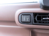 愛知ダイハツではお車をご購入頂いた後が本当のお付き合いのスタートだと思っています。 ですので定期点検や車検もお得なパックをご用意してお客様に頼りにされるダイハツディーラーを目指しています☆