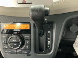 オートマチックシフトレバーは、手になじみ操作しやすい形状で安全運転にもつながります♪