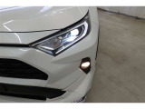 【LEDヘッドランプ】暗い夜間の運転、よく見えなくて怖い思いをしたことはありませんか?ばっちり明るいLEDライトなら夜間視認性◎♪悪天候や街灯が少ない道でも安心です!