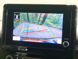 【バックカメラ】駐車時に後方がリアルタイム映像で確認できます。大型商業施設や立体駐車場での駐車時や、夜間のバック時に大活躍!運転スキルに関わらず、今や必須となった装備のひとつです!