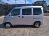 スライドドアは、開口部が広く乗降性の良いお車です