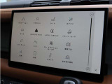 11.4インチの大型タッチスクリーンを採用。ナビゲーションや各種車両設定を直感的に操作でき、視認性にも優れた使いやすいディスプレイです。