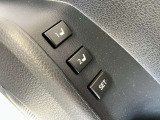 【運転席ポジションメモリー付パワーシート】ワンタッチで記憶させていたシートの前後・リクライニングはもちろん、シートリフターも備えます☆快適なドライブをお楽しみ下さい♪