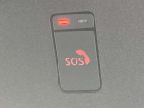 急病時や危険を感じた時、SOSコールを押すと専門オペレーターに繋がり、警察や消防への連携をサポートしてくれます。(入会手続きが必要です)