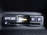 ■【ETC車載器】が装備されています。セットアップをしてお渡しとなり、ETCカードを差し込むだけで高速道路の利用が可能です。