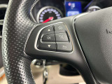 メモリー付きパワーシートが装備されている車両はシートの位置・ドアミラーの角度・ハンドルの位置を3名まで記憶出来ます。