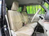 運転席シート廻りは使用感も少なく、良好な状態となっています。丁寧に使われていたことがよくわかりますね。