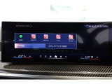 クルマの頭脳ともいえる、管理システム、iDrive。ナビだけではなく、オーディオ操作や車両情報の表示などをコントロールできます。便利さと安全性の向上にも繋がっています。