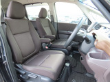 運転席の高さを変更できるので、体格に合わせた位置で運転できます!