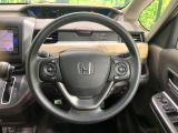 【ステアリングスイッチ】運転中、前方から目線をそらすことなく、オーディオ等の操作が可能な便利機能!安心&快適なドライブを演出してくれます♪
