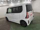 &ldquo;両側電動スライドドア&rdquo;。狭い駐車場でも安心して乗り降りできますね