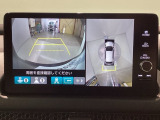 バックをするとき自動でリアの様子が映る『リアカメラ』付き! 画面で確認しながらバックが出来るので駐車の時も安心です。