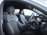 ●S-lineではお車のスポーティな個性をさらに際立てます。インテリアの上質なディティールが魅力をさらに演出します。