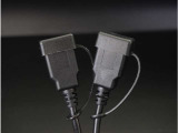 【USB接続】USB接続も可能です。スマートフォンと連動して音楽も再生可能です。