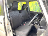 ドライバーによって運転しやすいポジションは異なり、あの車はどうなのか不安なこともありますよね。気になるお車は店頭で乗り込んでご確認いただけます♪