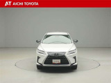 1年間走行無制限のトヨタロングラン保証。 全国5000ヵ所のトヨタディーラーで保証修理が可能です。有料で保証延長年数を1年または2年から選んで、保証を充実できます。