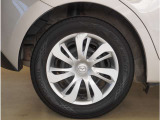 【ホイールキャップ】車に良く似合う純正ホイールキャップが装備されています。ノーマルタイヤ、スタッドレスタイヤも広島マツダにお任せください。