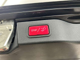 メモリー付きパワーシートが装備されている車両はシートの位置・ドアミラーの角度・ハンドルの位置を3名まで記憶出来ます。