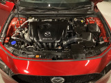 SKYACTIV-G搭載!爽快なパワーフィールと低中速の豊かなトルクによる実用域での扱い易さを是非体感して下さい!エンジンルーム内の清掃も行き届いております♪