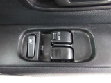 運転席側のパワーウィンドウスイッチです。
