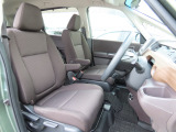 運転席の高さを変更できるので、体格に合わせた位置で運転できます!
