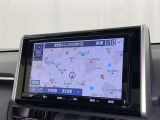 ナビゲーション付です。 ナビがあると便利、ラクラク何処でもいけます。 ナビが有るのと無いのとでは大きな違いですね。