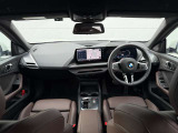 BMW専門のメカニックが、100項目にも上るポイントを徹底的にチェック。交換基準に達した部品があれば、弊社負担にて交換後、お客様へご納車致します。