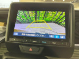 【バックカメラ】駐車時に後方がリアルタイム映像で確認できます。大型商業施設や立体駐車場での駐車時や、夜間のバック時に大活躍!運転スキルに関わらず、今や必須となった装備のひとつです!