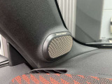 車両の詳細、ご質問につきましては、弊社営業スタッフまでお気軽にご連絡下さいませ。遠方のお客様には実車の詳細画像送信も承ります。お客様からのお問合せをお待ち致しております。