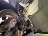 お車を安心してお乗りいただく為には、足回りの定期点検が欠かせません。サービスサポート(有償保証)では無料点検もご提供しており、安心のカーライフをお過ごしいただけるサポート体制が整っています。